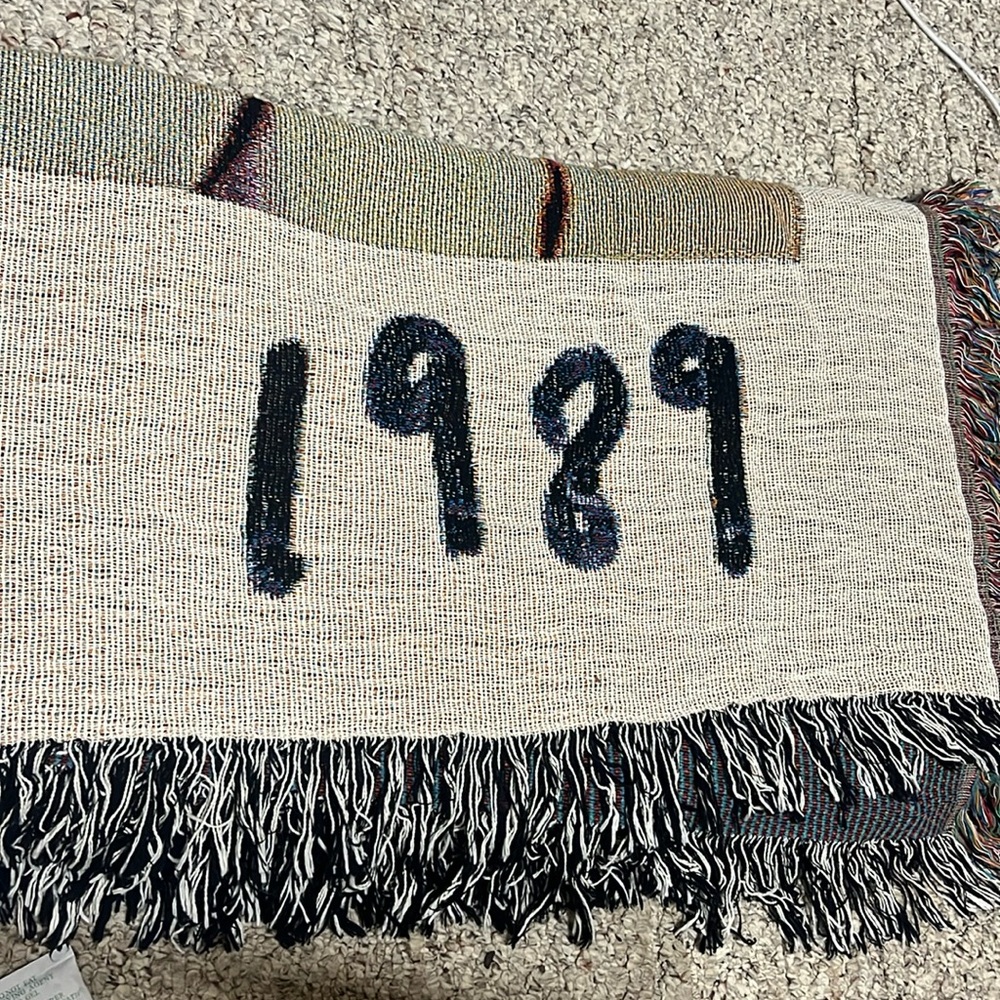 Authentic Taylor Swift 1989 Blanket